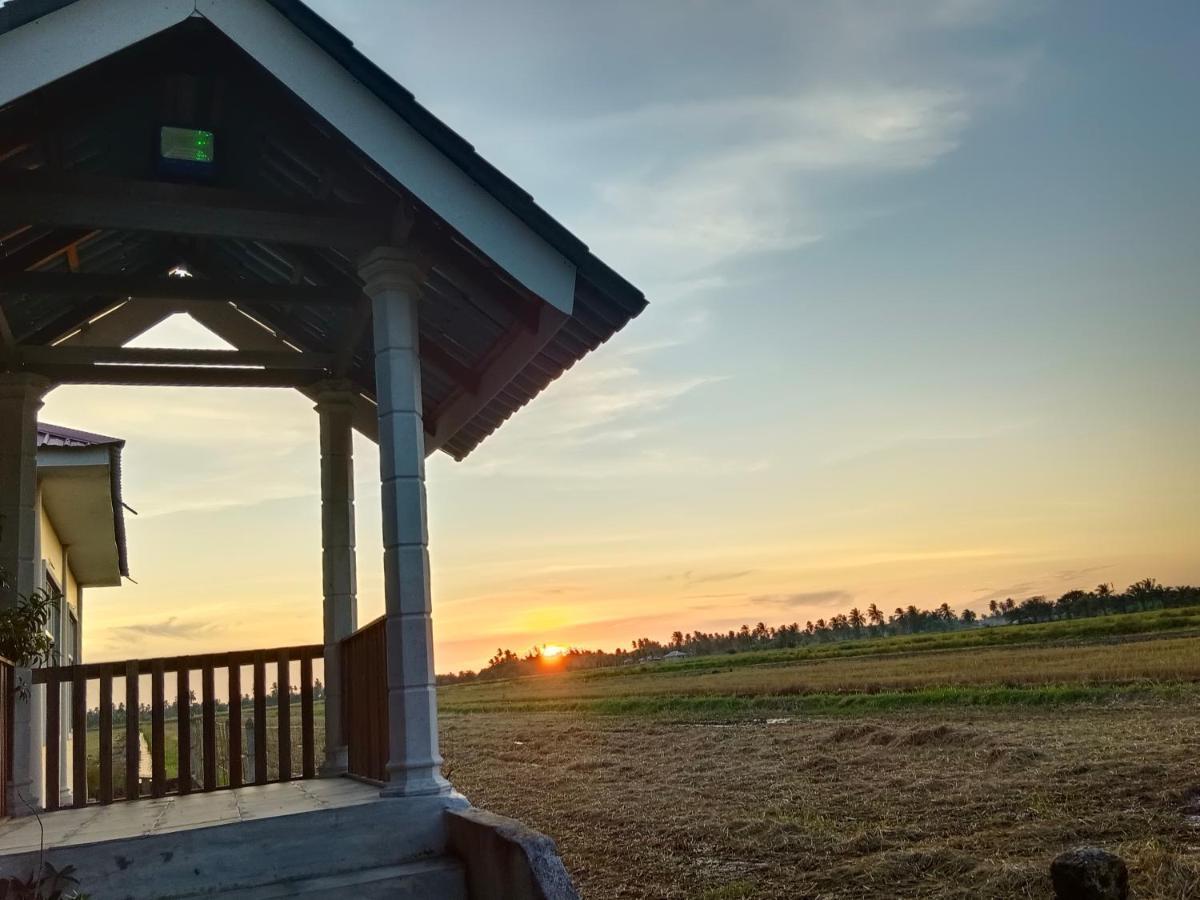Kurau Inn Farmstay Kuala Kurau Exterior foto